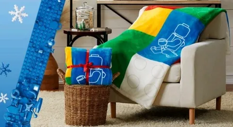 2022 LEGO VIP Fleece Blanket - FACTORY SEALED - Limited Edition