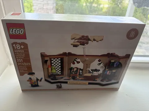LEGO-40902-Tribute To Leonardo Da Vinci - Sealed & New