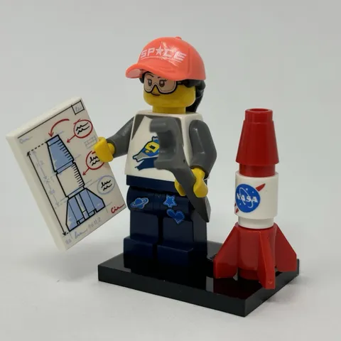 Lego NASA Space Fan Minifigure Girl Collectible Series 20 CMF Complete