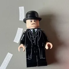 LEGO Harry Potter - Minister of Magic Cornelius Fudge minifigure from 75947