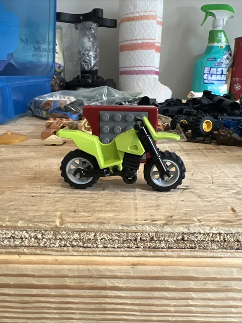 LEGO Lime Dirt Bike with Black Chassis and Medium Stone Gray Wheels