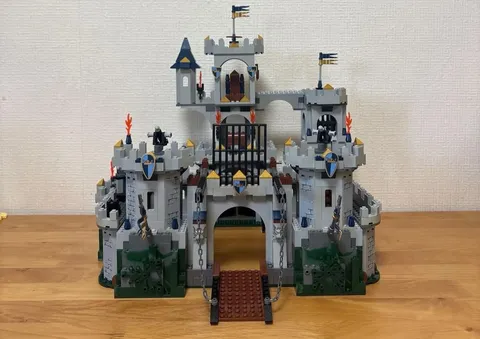 LEGO Castle Fantasy Era King's Castle Siege 7094 In 2007 Used Retired As Is