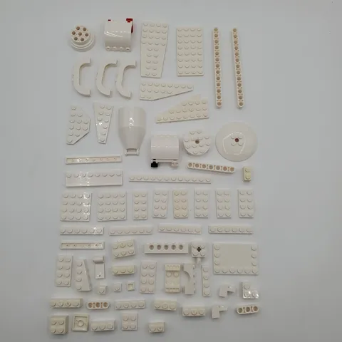 LEGO White Parts Lot 68pc Star Wars MOC Pack Plate Bricks Slopes Aircraft CLEAN