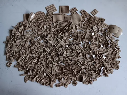 LEGO BULK LOT 1000 DARK TAN BRICKS PLATES SLOPES LOG & SPECIALTY PIECES
