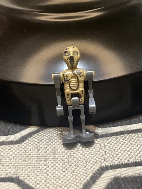 Lego Star Wars 2-1B Medical Droid Minifigure sw0936