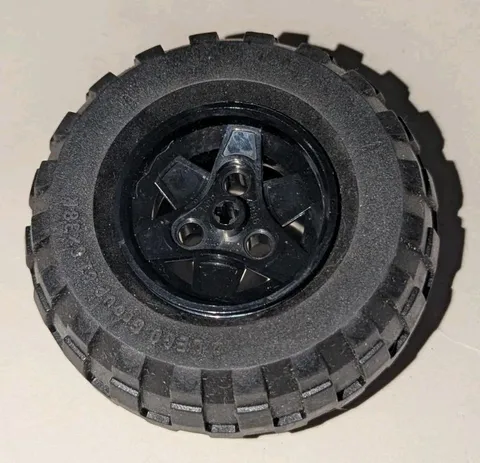 LEGO Tire 81.6 x 38 R Balloon 43.2mm D. x 26mm Black Wheel Rim Piece Part 45982