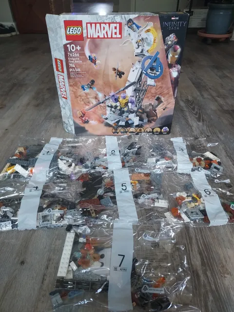 LEGO Marvel Endgame Final Battle 76266 Infinity Saga 794pcs Open Box Complete