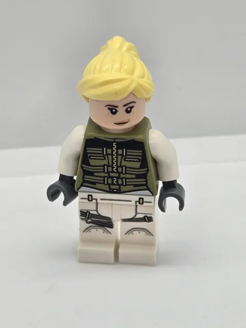 Lego Yelena Belova 76162 Black Widow Super Heroes Minifigure