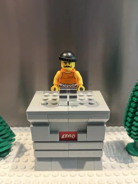 LEGO City Police Jail Prisoner 92116 Minifigure cty0612 From Sets 60130 60126