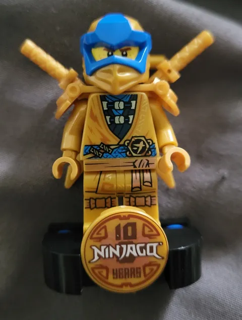 Lego Ninjago Minifigure Jay - Legacy, Pearl Gold Robe, Katanas 71738!