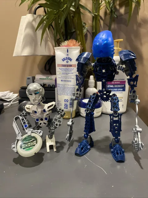 LEGO BIONICLE 8602 And 8612
