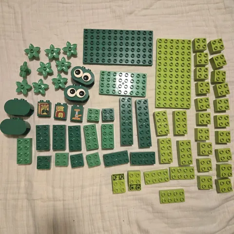 VINTAGE AND INTERESTING PCS GREEN LEGO DUPLO LOT 2+ LBS