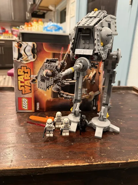 LEGO Star Wars: AT-DP (75083)