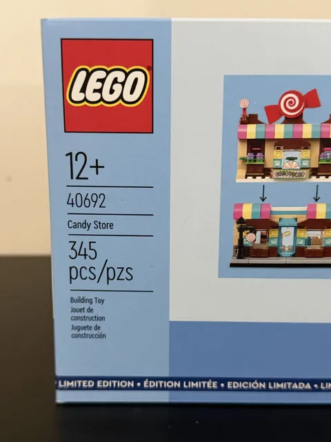 LEGO 40692 Candy Store Limited Edition Complete Set 345 Pieces Age 12+