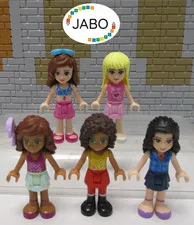 (O11 /42 /4) Lego Friends 5 Figures Minifigures