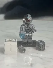 Lego DC Super Heroes Cyborg with Blaster Arm Custom Printed Minifigure