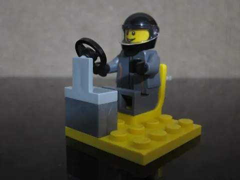 Lego Minifigure Speed Champions sc069 McLaren Senna Driver