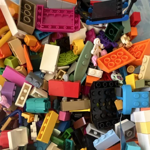LEGO Bulk Lot Mixed Bricks & Pieces Multicolor Plastic Loose Parts 2 pounds