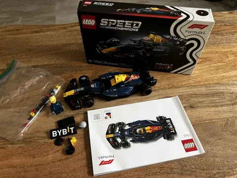 Lego Formula 1 Speed Champions #77243 Red Bull Racing Car Building Set