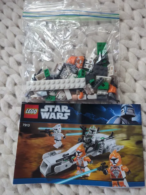 LEGO Star Wars: Clone Trooper Battle Pack (7913)