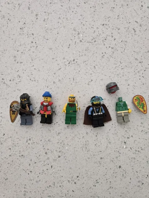 Lego Mini Figure Vintage VTG set of 5 - Dark Forest Forestman 1