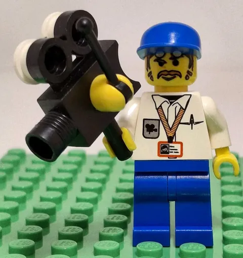 Lego Studios Cameraman Minifigure with Movie Style Camera stu001