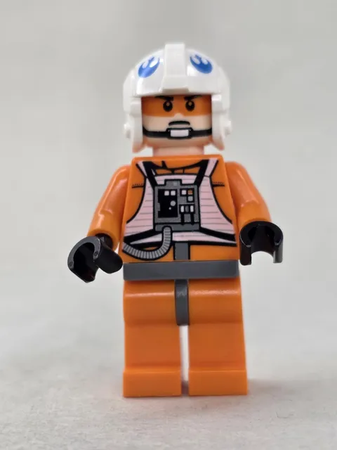 LEGO Star Wars Rebel Pilot X-wing Minifigure SW0399 from set 9677 1f