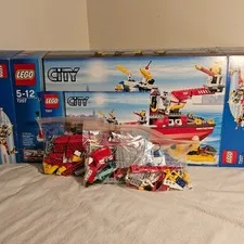 LEGO City Fire Fighter Set 7207 Fire Boat COMPLETE Fire Fireman Race Boat