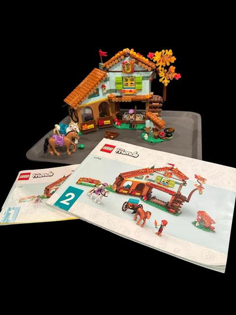 LEGO Friends Horse Autumn's Horse Stable RETIRED Set - No Box (800)