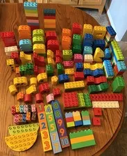 LEGO DUPLO Bulk Lot Bricks Blocks Pieces Clean Mixed Shapes Colors 250 Pieces