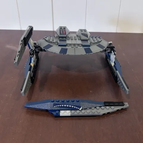LEGO Star Wars Hyena Droid Bomber #8016