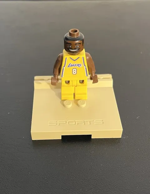 LEGO NBA Basketball Kobe Bryant Los Angeles Lakers #8 Minifigure Yellow Jersey