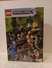 Lego 21169 Minecraft The First Adventure (542 PCS) New & Sealed