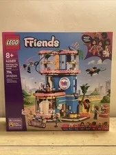 LEGO Friends Heartlake City Friends Club House 42689 - New Sealed