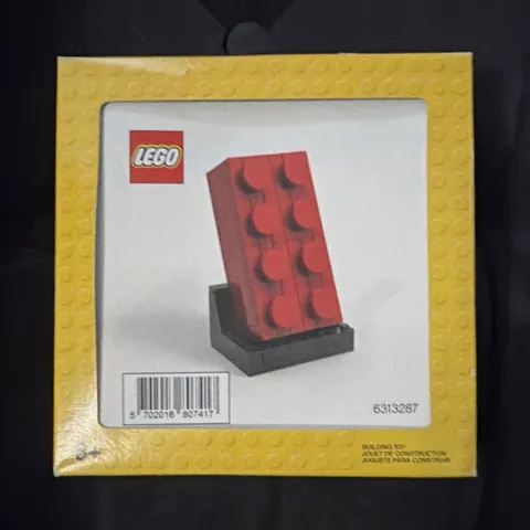 LEGO Minifigure Display Stand Red Brick on Black Base, 1 Slot, 6313287