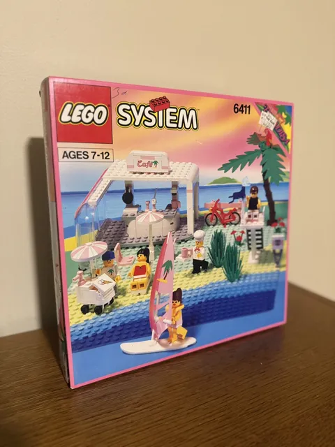 LEGO Town: Sand Dollar Café (6411) - New! Sealed In Box - Lot 2