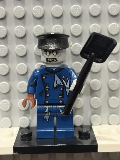 Lego Monster Fighters Zombie Driver Minifigure 9464 9465 40076 30200 Chauffer