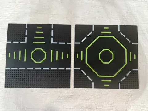 Lego 6710 Landing Pad Base plate Alpha Centauri Outpost Blacktron Space 2 Plates