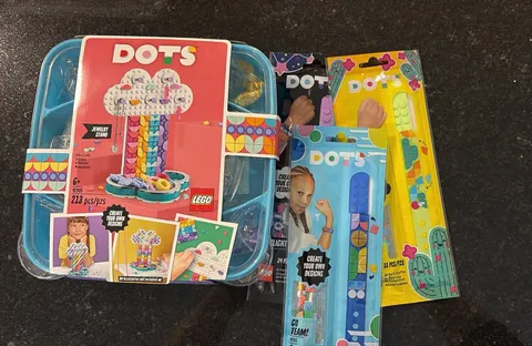 LEGO DOTS Rainbow Jewelry Stand 41905 Canister 213 pcs Age 6+ Brick Separator