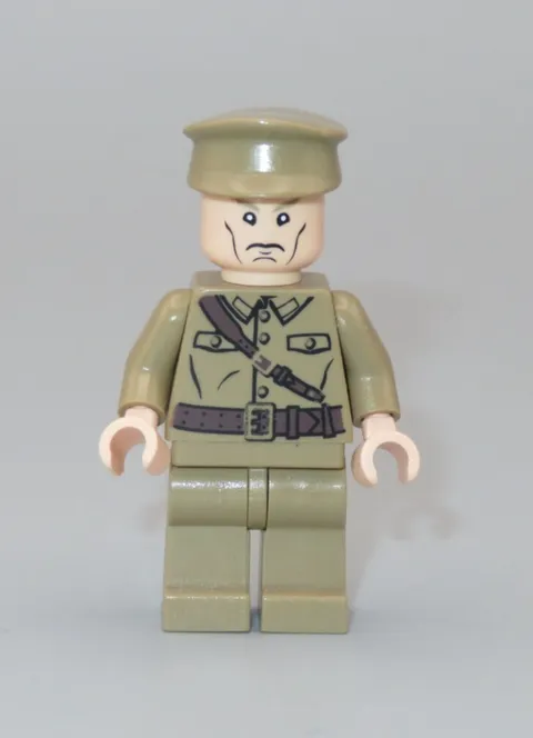 LEGO Indiana Jones Colonel Dovchenko minifigure 7626 7628