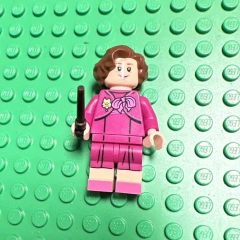 LEGO Harry Potter 75967: Professor Umbridge Minifigure Z12