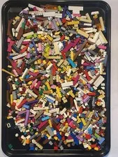 Lego 1X Blocks (Lot 4.02) – Random Selection of Sizes and Colors
