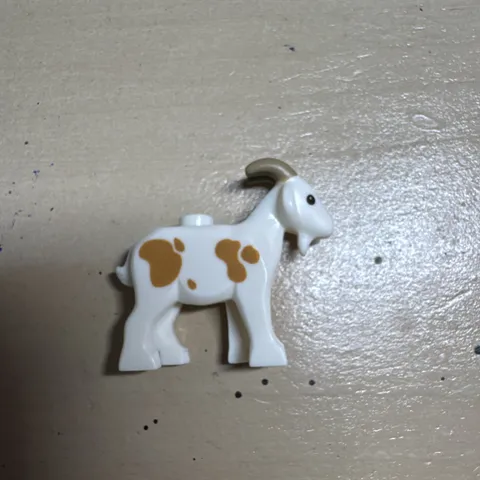 NEW LEGO GOAT rare animal 7189 farm mill village raid billy figure minifig