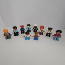 Lego Duplo Figures People Lot Of 10 EUC