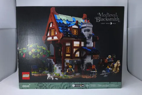 LEGO Ideas 21325 Medieval Blacksmith – Brand New Sealed  – Retired Set