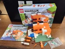 2022 LEGO Minecraft: The Fox Lodge (21178), complete w/ Box and Instructions