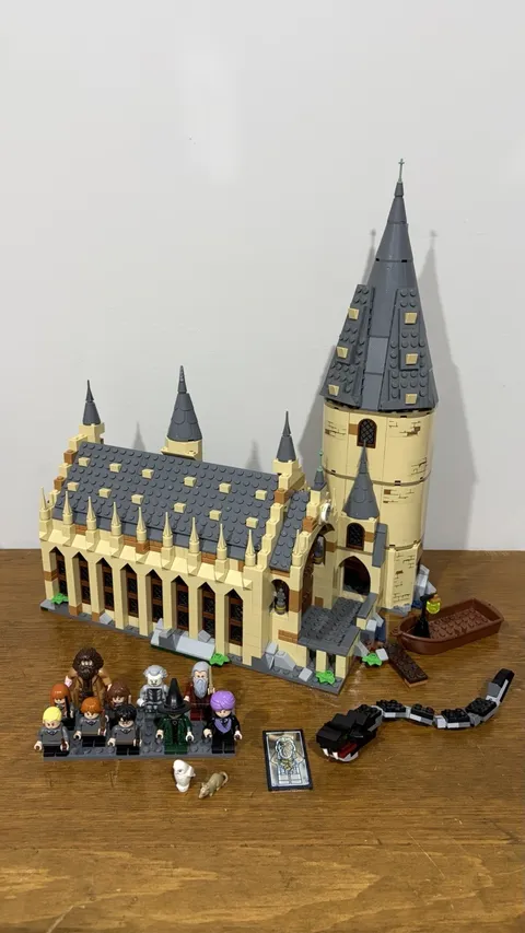 LEGO Harry Potter 75954 Hogwarts Great Hall 100% Complete with instructions