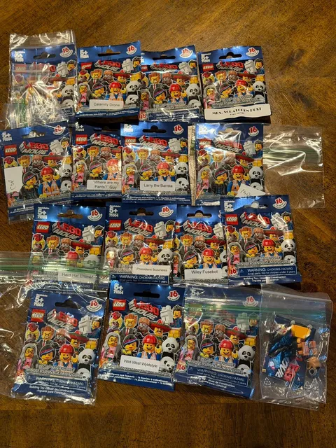 LEGO 71004 The Lego Movie Series #1 CMF-Complete Set of 16  - Most Sealed New