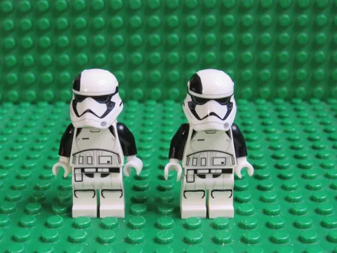 Lot 2 LEGO Star Wars 75197 First Order Stormtrooper Executioner Minifigures S100