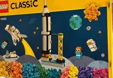 LEGO Classic 11022 Space Mission Space Set Over 4.5 Pounds